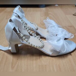 Size 7 White Bridal Shoes With White Bow Pearl And Ribbon Tie Up New Never Worn